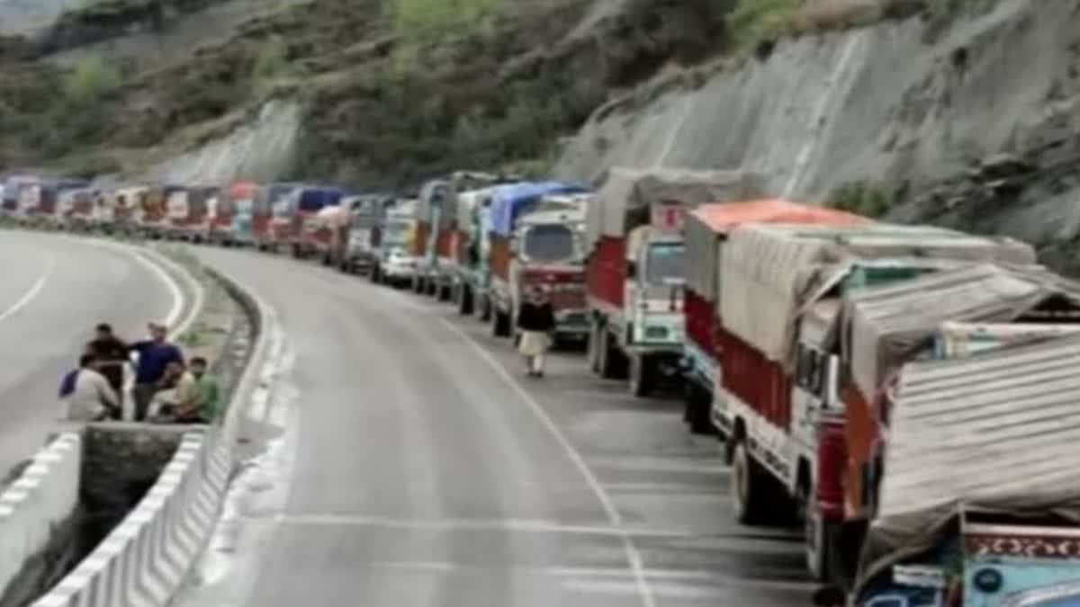 traffic-to-remain-suspended-on-jammu-srinagar-national-highway-for-repairs-on-sunday