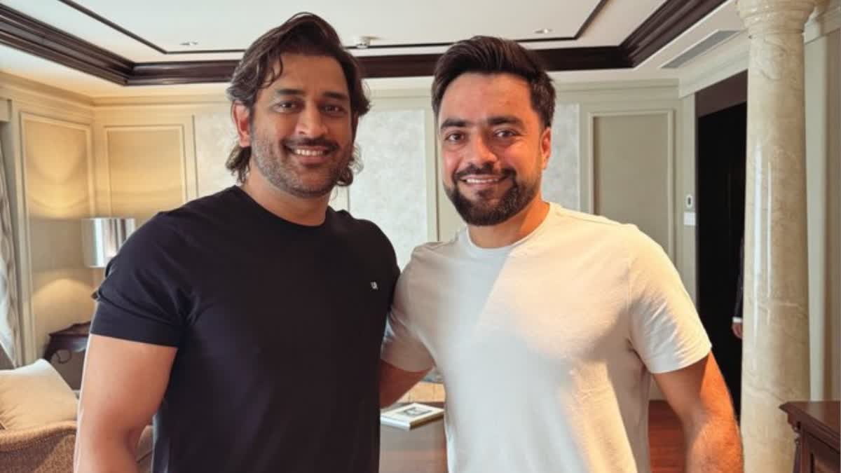 Rashid Khan meets MS Dhoni