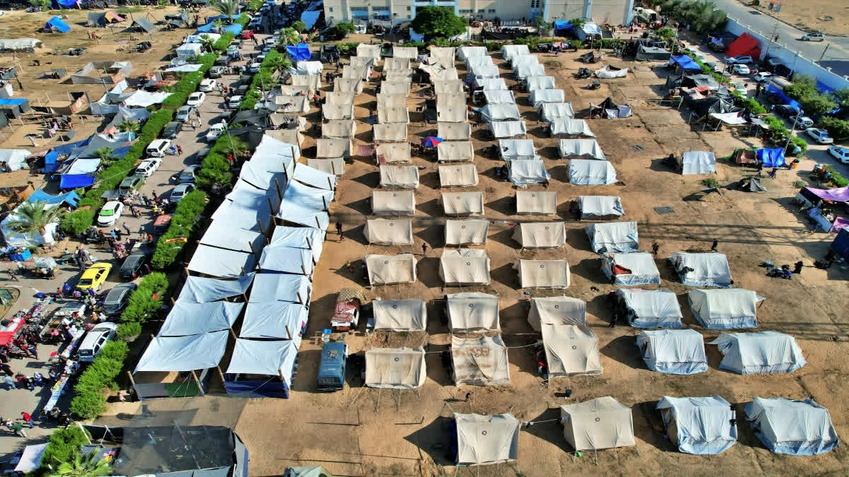 A tent camp for displaced Palestinians pops up in southern Gaza ...