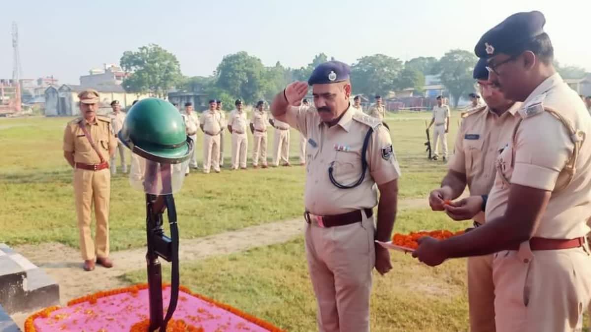 पशुतस्करों से मुठभेड़ में शहीद दारोगा नंदकिशोर यादव