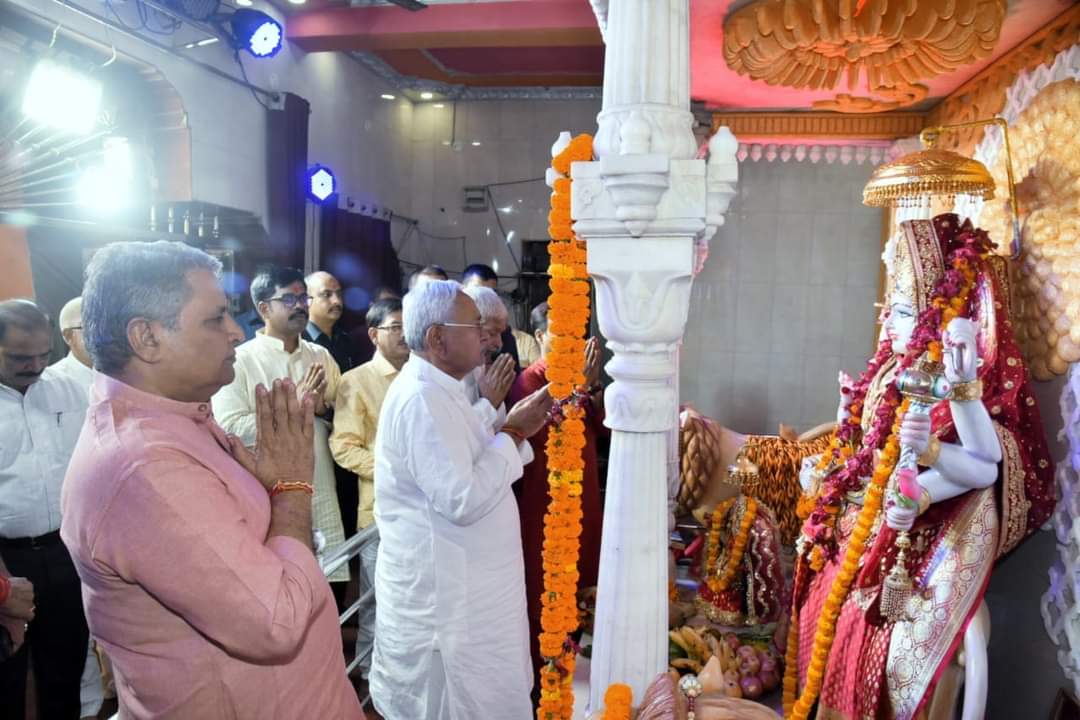 शेखपुरा दुर्गासप्तमी पूजा में शामिल सीएम नीतीश कुमार