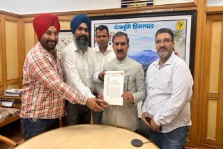 CM Sukhvinder Meets Punjab Taxi Operators