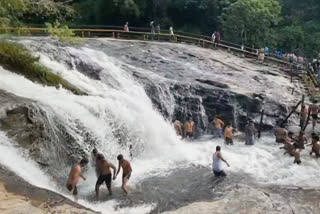 9 நாட்களுக்கு பின் மீண்டும் குதூகலமான கும்பக்கரை அருவி