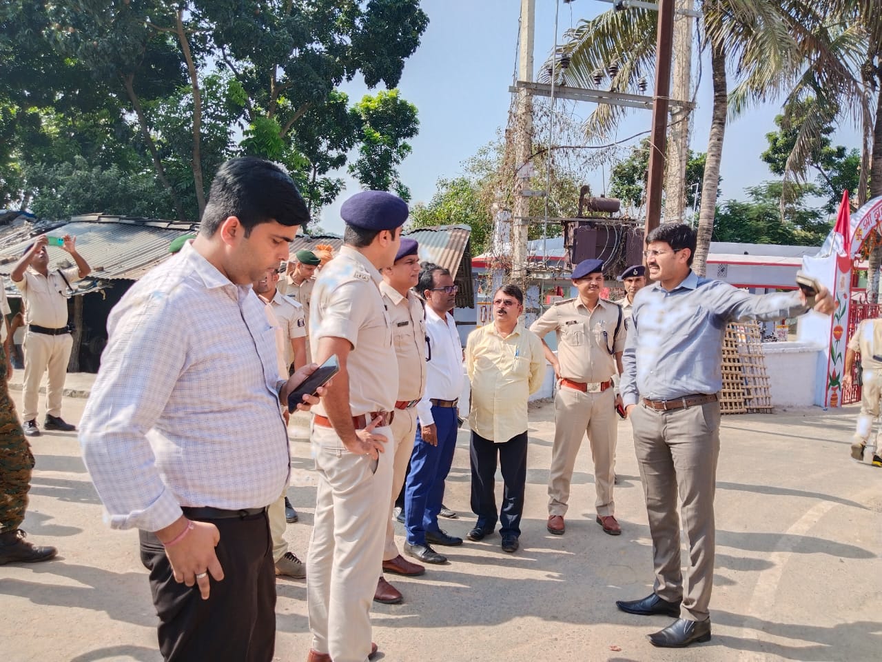 Flag march in Sitamarhi