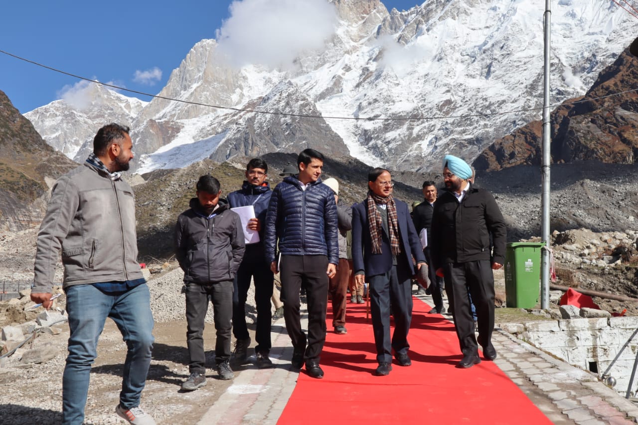 Pramod Kumar Mishra visited Kedarnath Dham