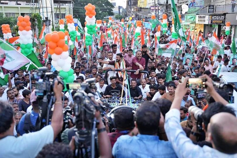 LDF SARIN PALAKKAD CAMPAIGN  UDF RAHUL MAMKOOTATHIL PKD CAMPAIGN  BJP C KRISHNAKUMAR CAMPAIGN  PALAKKAD BYELECTION CANDIDATES