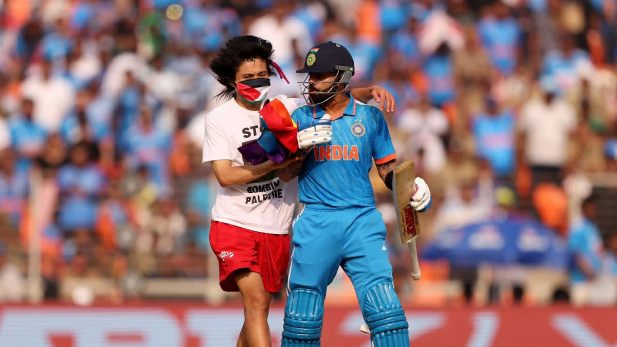 A Palestine supporter invaded the pitch during the final of the ICC World Cup 2023 between India and Australia.