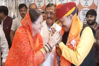 Bhawani Singh Rajawat supports BJP candidate Kalpana Devi