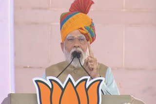 Rajasthan polls: Modi holds roadshow in Jaipur