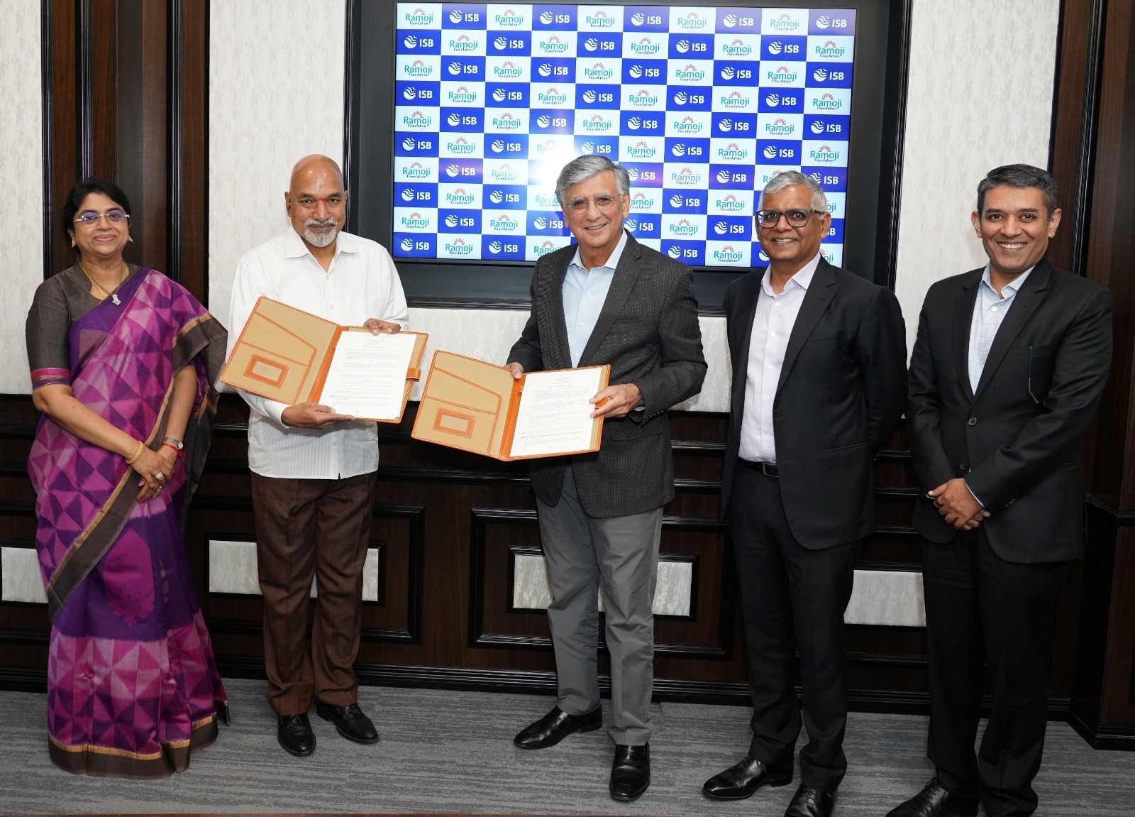 CSR GIFT TO ISB  DONATES RS 30 CRORE TO ISB  RAMOJI FOUNDATION  റാമോജി ഫൗണ്ടേഷൻ