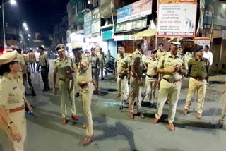 Congress workers in Nagpur ransacked a car transporting an unused EVM, claiming protocol violations, though the machine was undamaged and later secured by police.