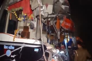 Yamuna Expressway Sleeper bus truck collision