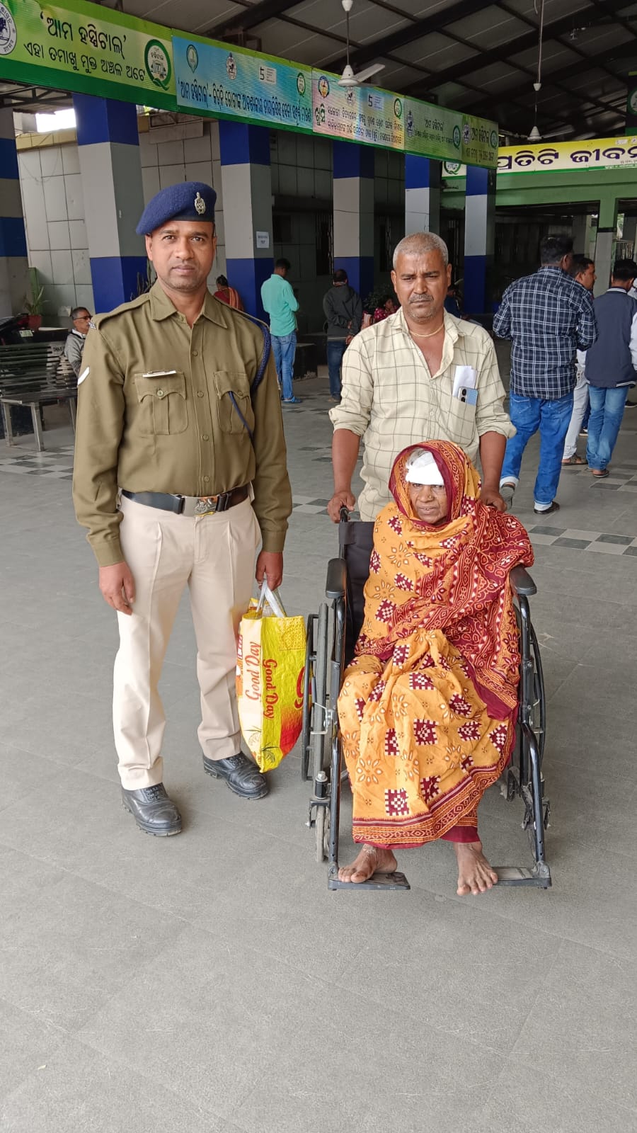 Elderly Woman Fall From Train