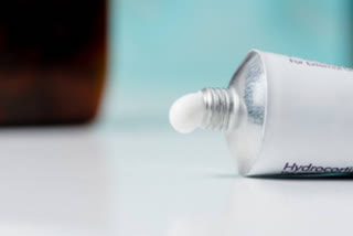 Steroid cream used in skin diseases can damage bones