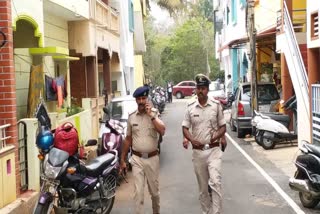lokasabha-security-breach-accused-manoranjans-friends-interrogated-by-delhi-police