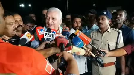 Governor About CM And Govt  CM Pinarayi Vijayan  Kerala Govt  Governor Criticized Kerala Govt  Governor Arif Mohammed Khan  ഗവര്‍ണര്‍  ഗവർണർ ആരിഫ് മുഹമ്മദ് ഖാൻ  മുഖ്യമന്ത്രി പിണറായി വിജയന്‍  മുഖ്യമന്ത്രി  തിരുവനന്തപുരം വാര്‍ത്തകള്‍  തിരുവനന്തപുരം ജില്ല വാര്‍ത്തകള്‍  തിരുവനന്തപുരം പുതിയ വാര്‍ത്തകള്‍