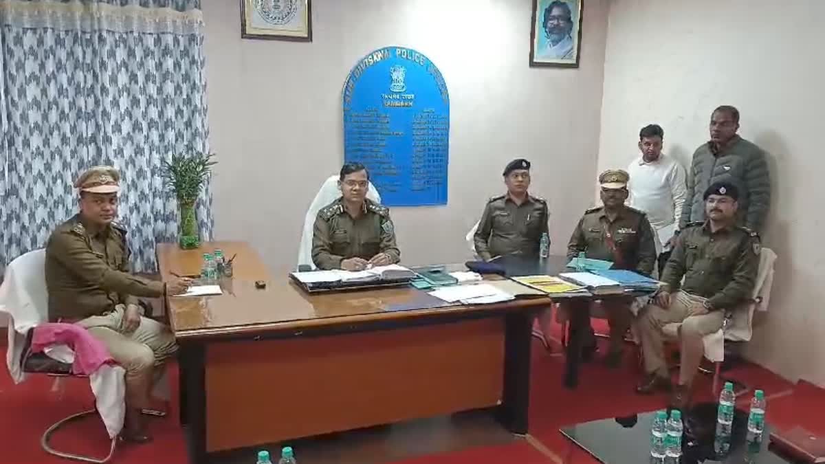 hazaribag-north-chotanagpur-dig-inspected-sdpo-office-in-ramgarh