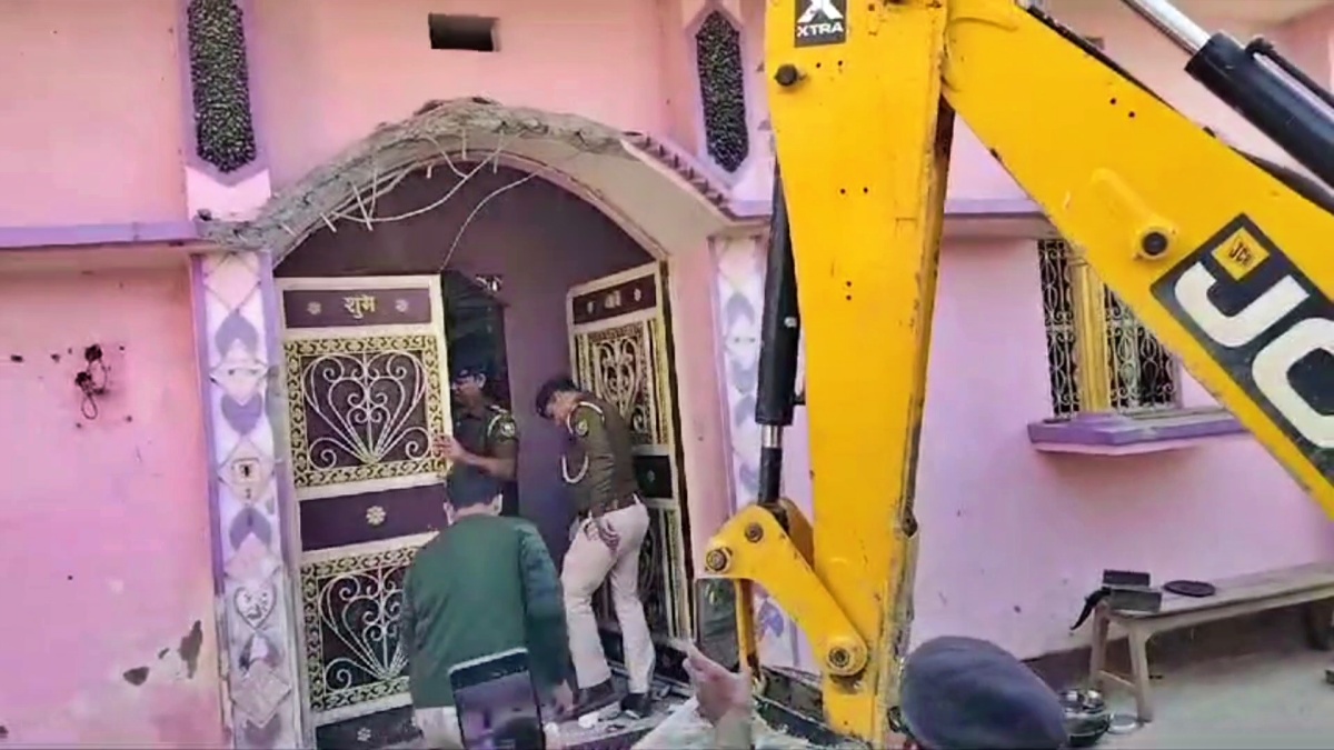 Bulldozer action in Muzaffarpur