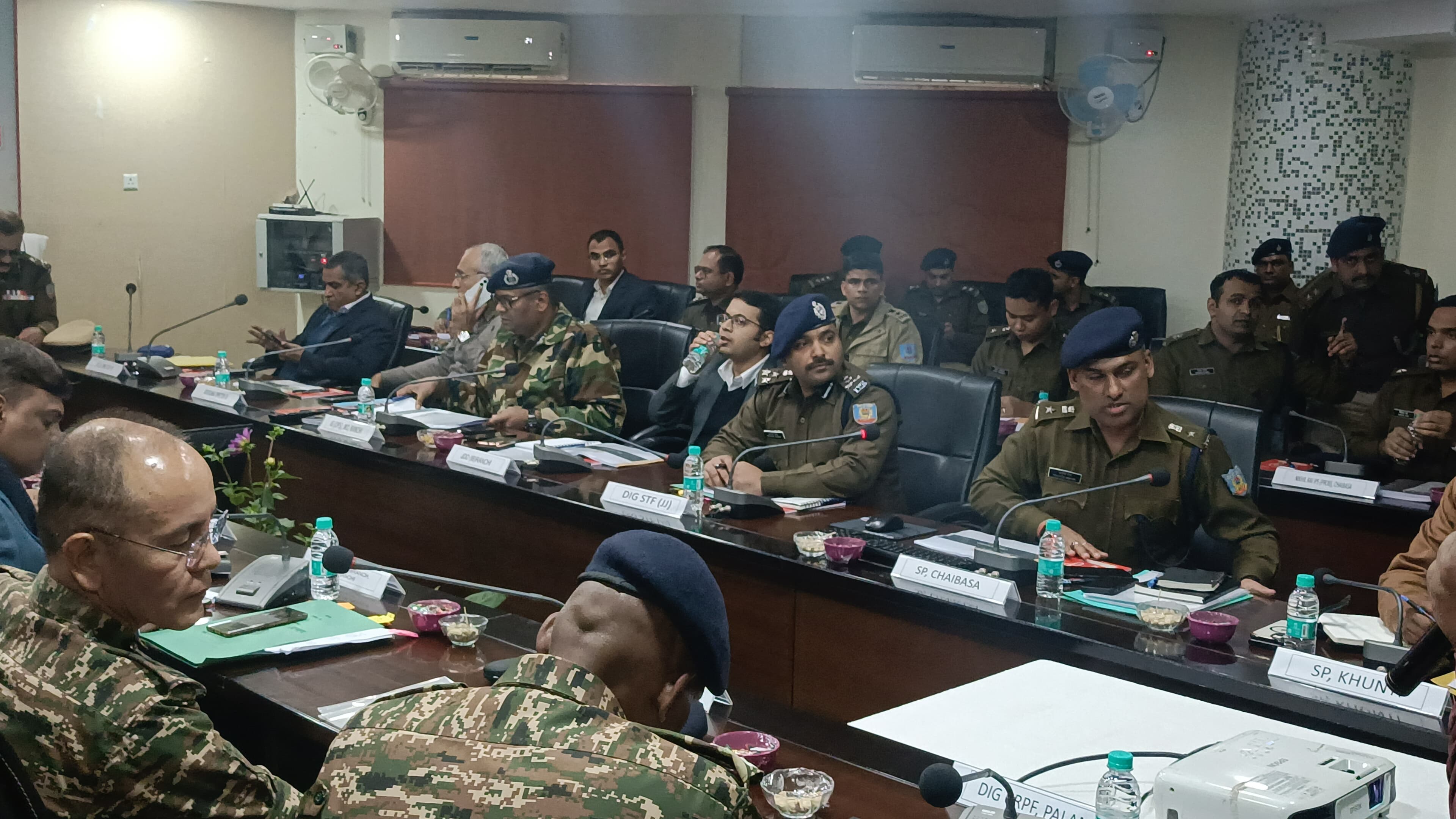 Jharkhand DGP Anurag Gupta meeting with police officers in Chaibasa