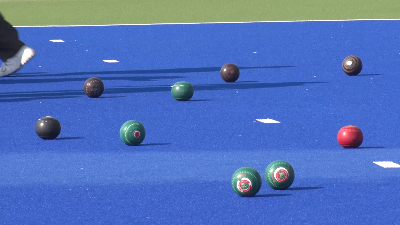 lawn bowls game