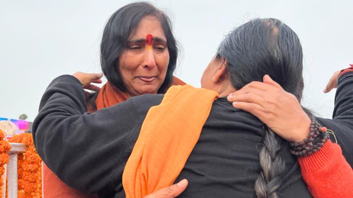 Sadhvi Ritambhara became emotional