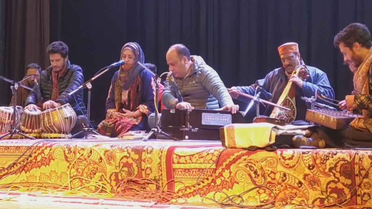 patriotic-concert-organised-by-j-and-k-academy-of-art-culture-and-languages-in-srinagar