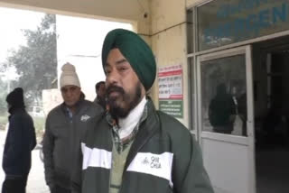 Ludhiana motercyle rider man got injurd with china door