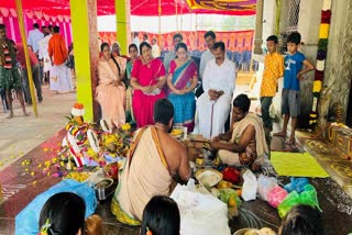 Special pooja at Ram Mandir in Tumkur by Minister Rajanna's family