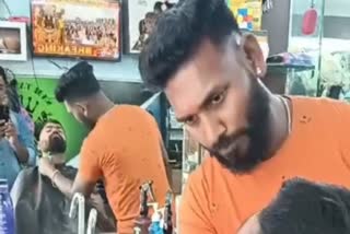 Korba  barber shaved 200 people for free