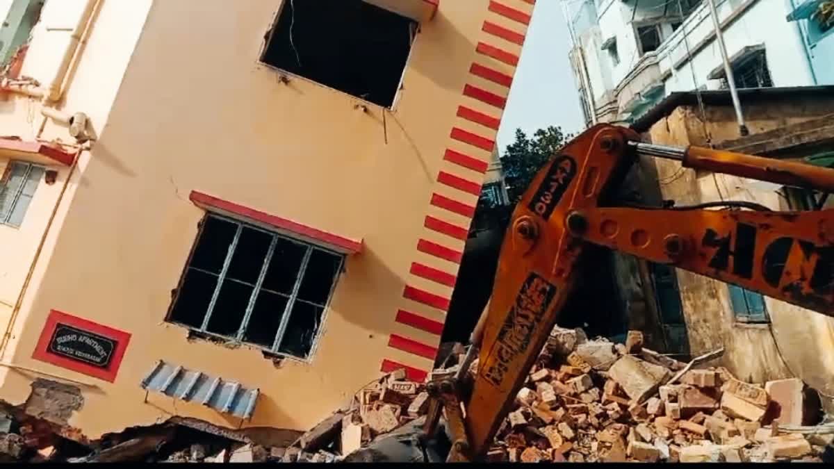 BAGHAJATIN BUILDING COLLAPSE