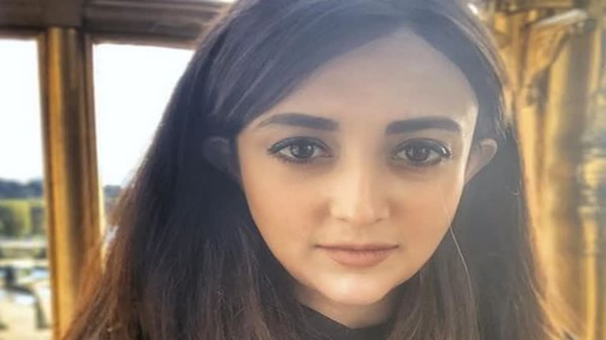 Singer Monali Thakur