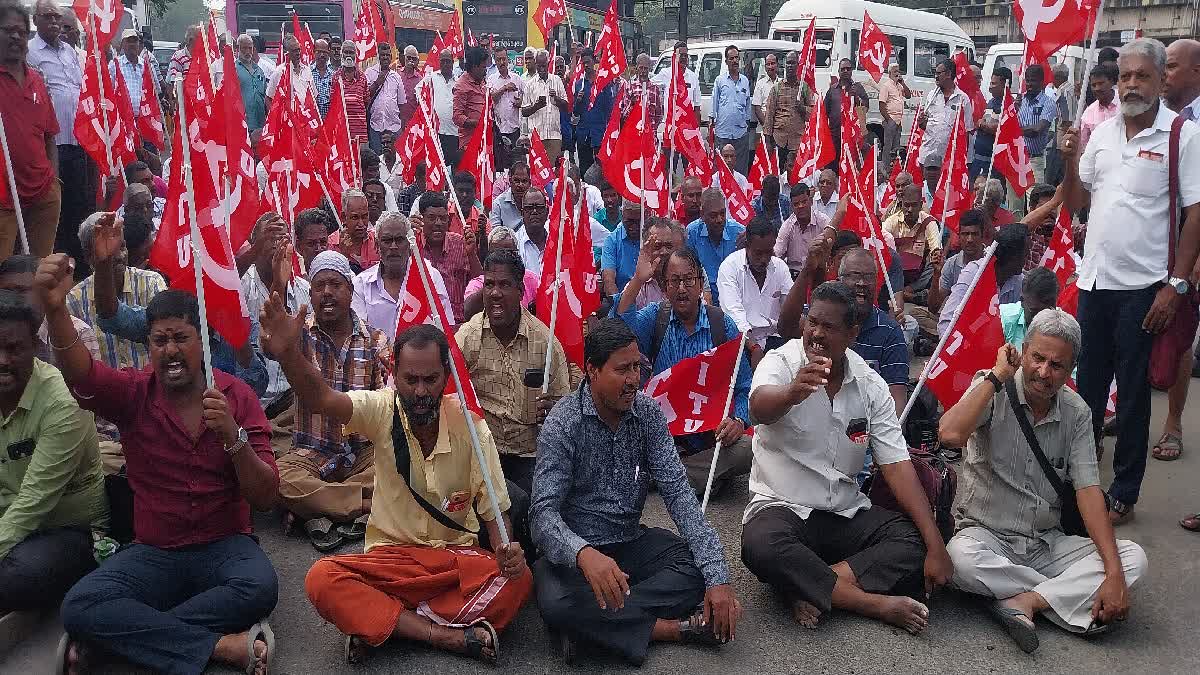 போக்குவரத்து தொழிலாளர்கள் போராட்டம்