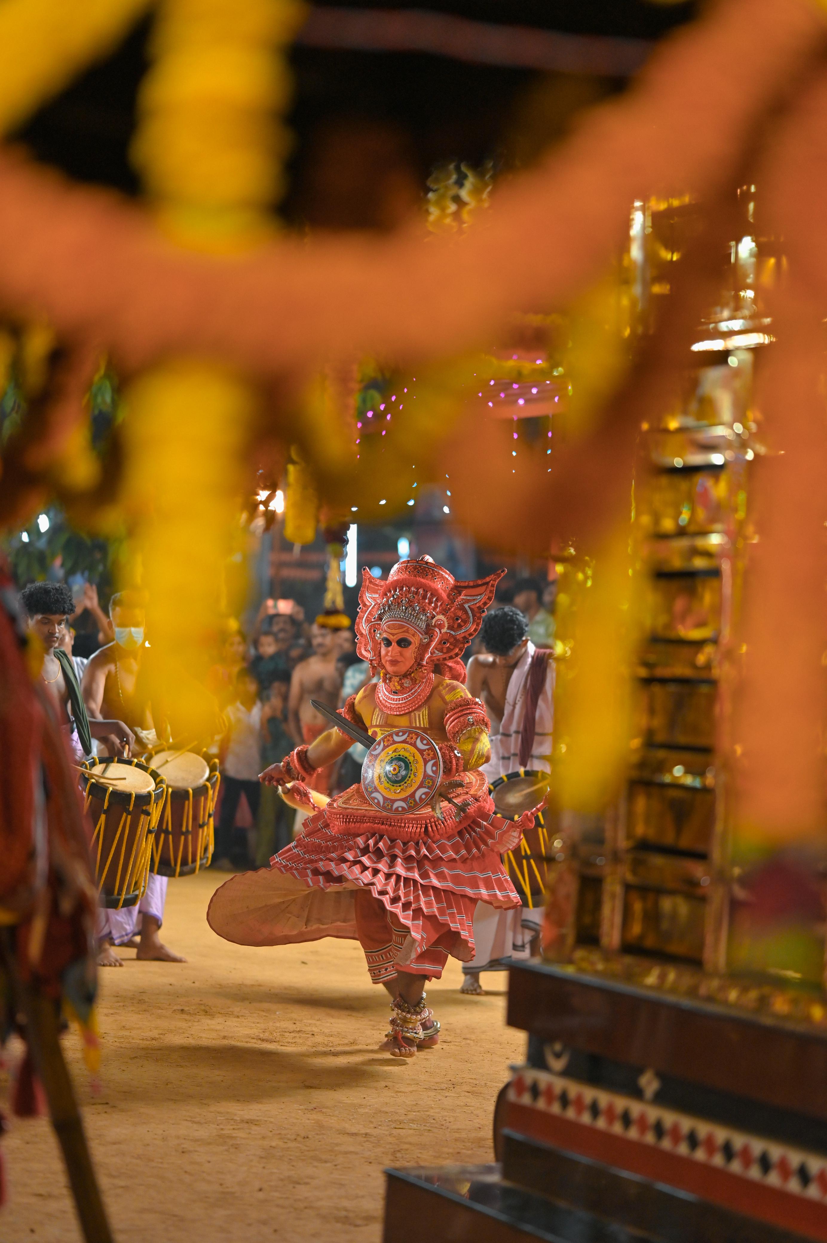 ADHUR THEYYAM AFTER 351 YEARS  ആദൂര്‍ പെരുങ്കളിയാട്ടം  TEYYAM KERALA  കാസര്‍കോട് തെയ്യം