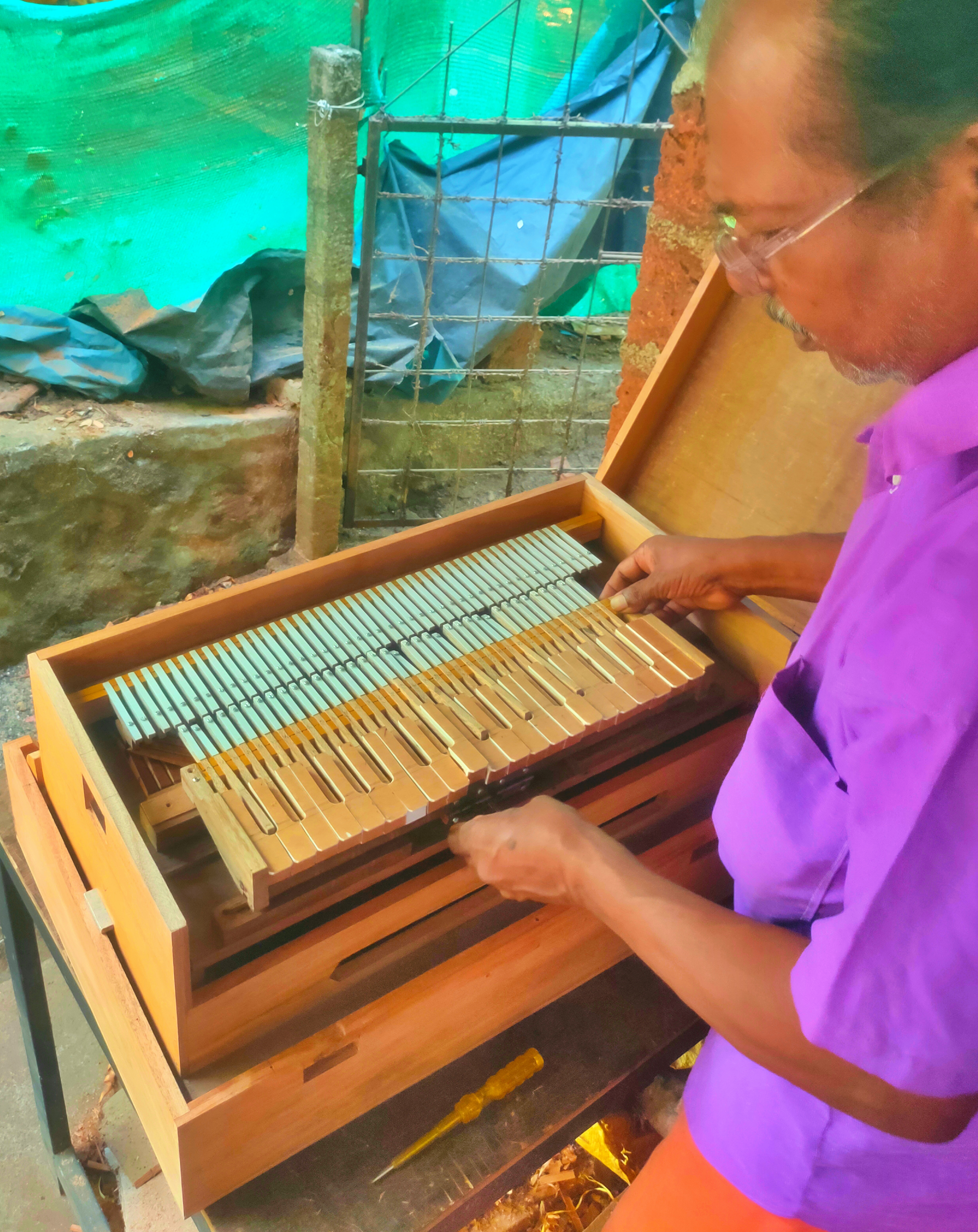 KOZHIKODE NATIVE RAVI KUMAR MUSIC  MUSICAL JOURNEY OF RAVI KUMAR  SRI SANKARA HARMONIUM WORKS CALICUT  LATEST MALAYALAM NEWS