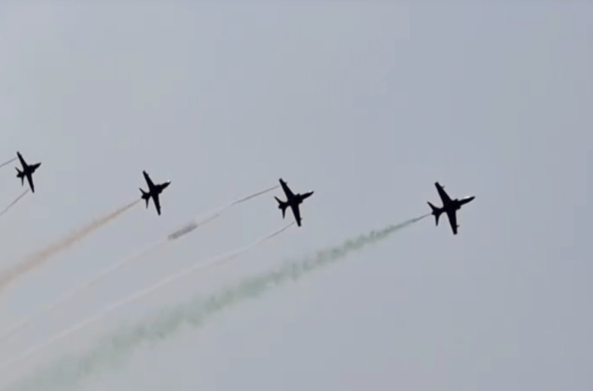 First Air Show Of 2025: Surya Kiran Aerobatic Team of IAF Enthrals People In Gujarat’s Vadodara