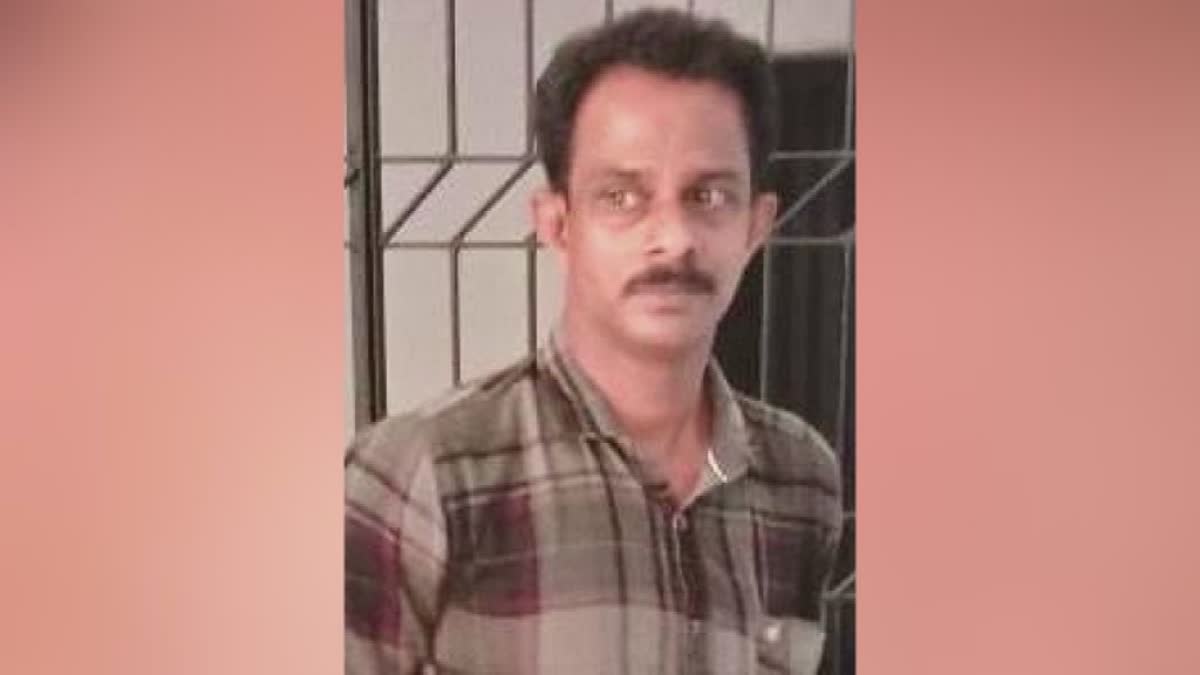 Man Arrest With Bullets  16 Bullets 755 Metal Balls Seized  കോഴിക്കോട് തിരുവമ്പാടി  police arrest