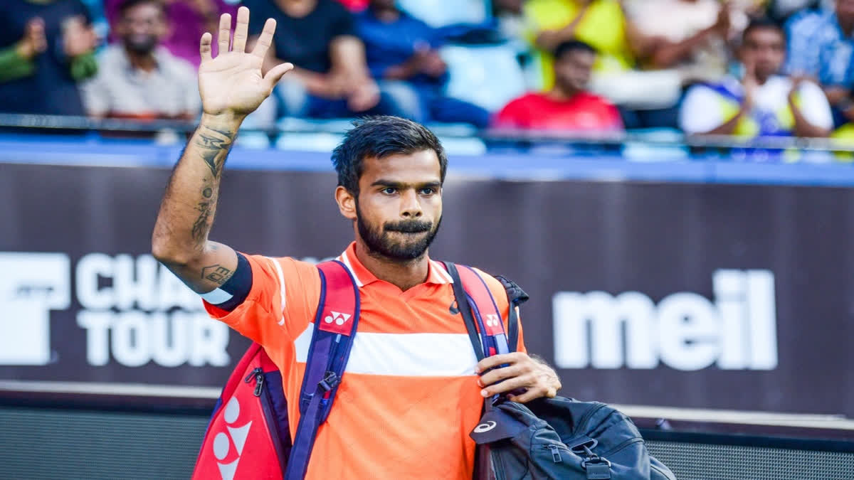 Niki Poonacha defeated Sumit Nagal in an All Indian singles match to advance into the singles quarterfinal of the  PMRDA MahaOpen ATP Challenger 100 Men’s International Tennis Championships, organised by Maharashtra State Lawn Tennis Association (MSLTA) at the Mahalunge Balewadi Stadium.