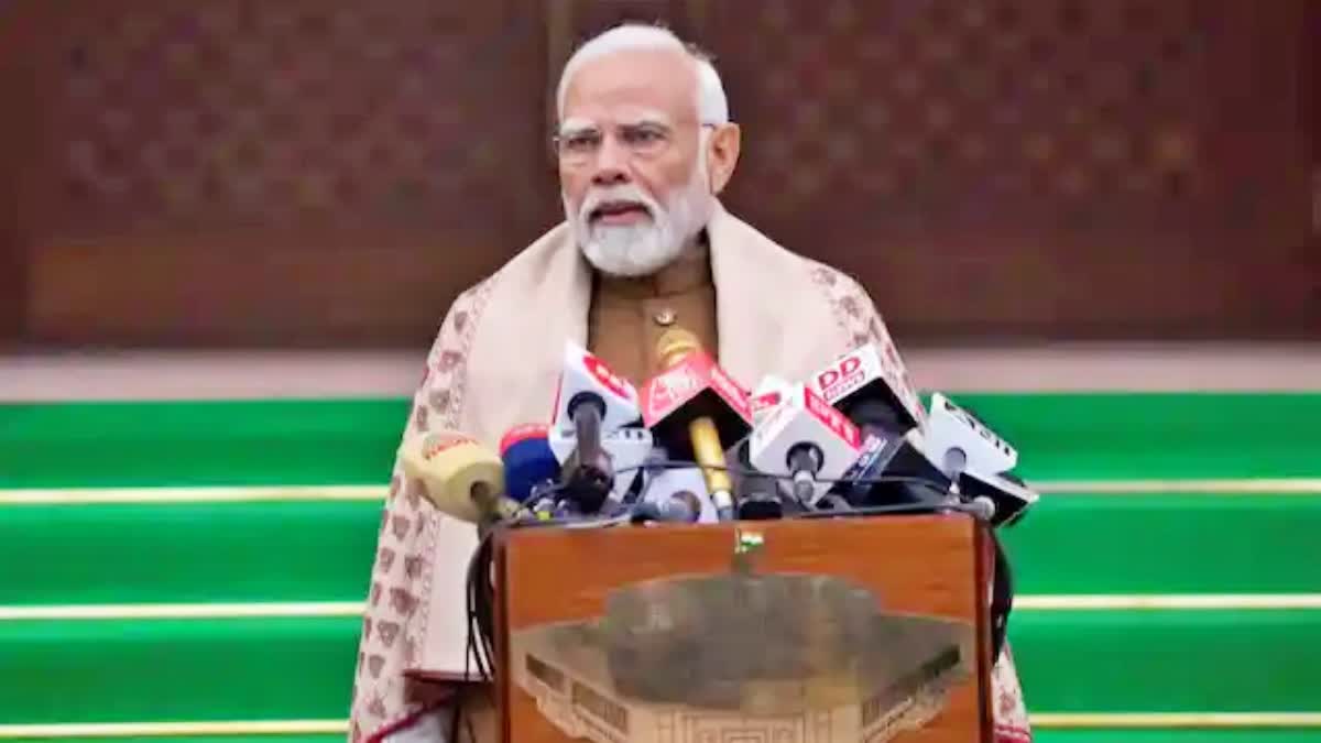 Modi Attacked the Congress Over Comments About His Cast