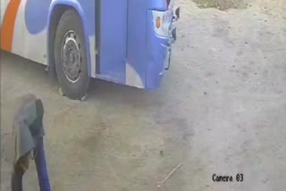 Bus Tire Burst In Ajmer