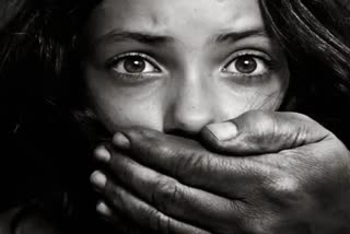 Nepalese human trafficking  victim rescued 2 held  17year old Nepalese girl  മനുഷ്യക്കടത്ത്  രണ്ടുപേര്‍ പിടിയില്‍