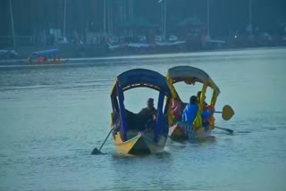 Sachin Tendulkar and Family Enjoy a Shikara Ride in dal lake srinagar