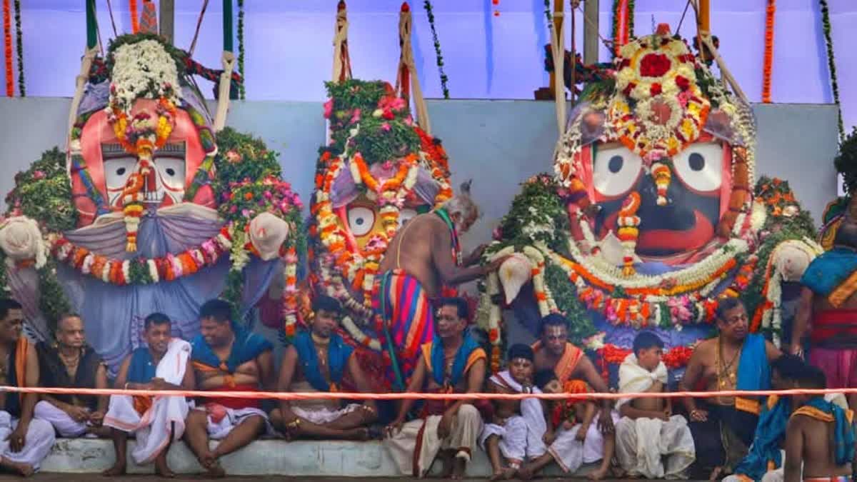 puri-jagannath-temple-faces-persistent-shortage-of-flowers-for-deities-gardens-await-restoration