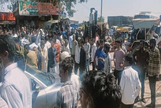 UJJAIN FARMERS BLOCKED ROADS