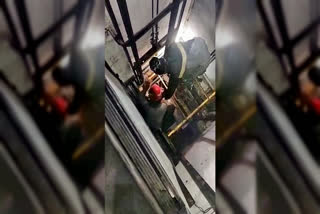 HYDERABAD BOY TRAPPED IN LIFT  MINOR TRAPPED IN LIFT  Niloufer Hospital  Masab tank in Shantinagar