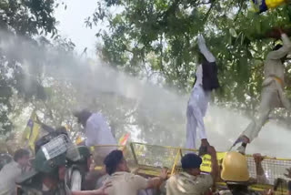AAP workers protest
