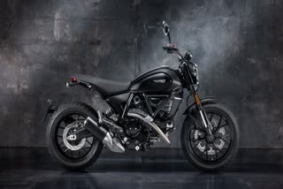 DUCATI SCRAMBLER ICON DARK LAUNCHED  2025 SCRAMBLER ICON DARK PRICE  2025 SCRAMBLER ICON DARK FEATURES  DUCATI SCRAMBLER ICON DARK SPECS