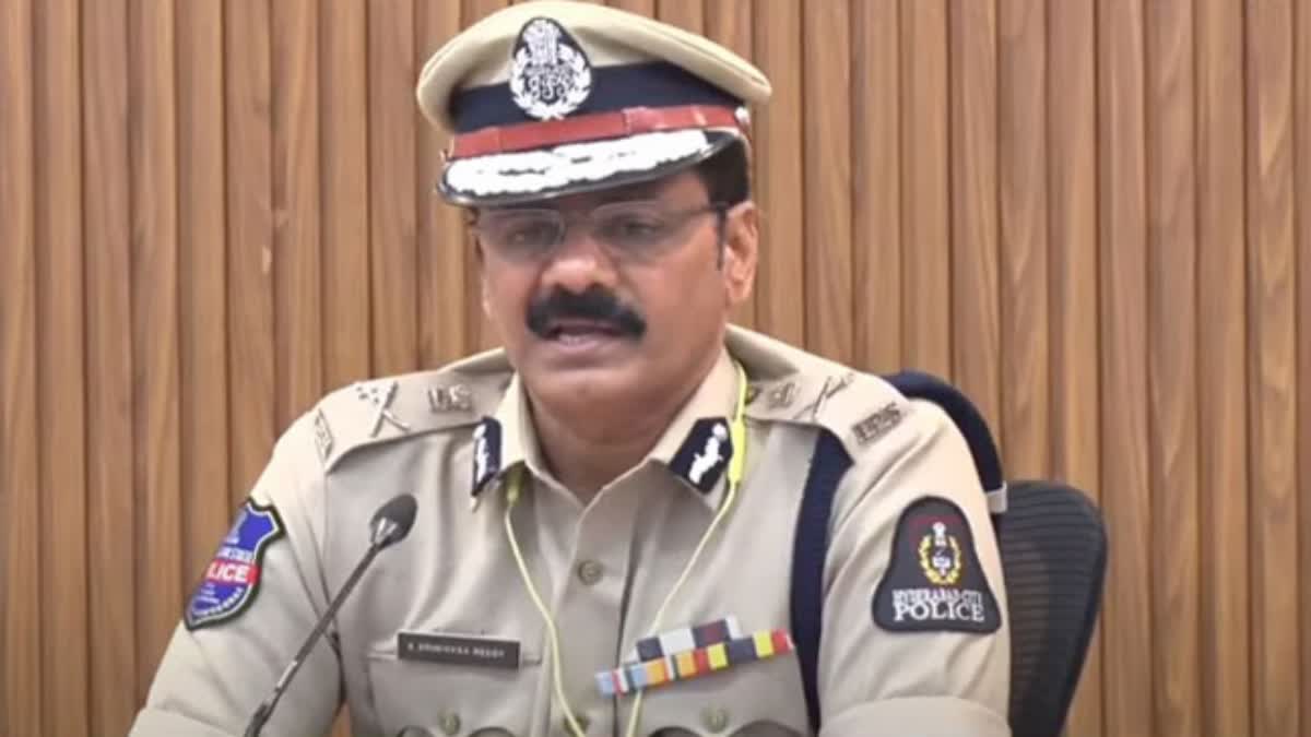 Cp Srinivas Suspend Saidabad ASI Uma Devi