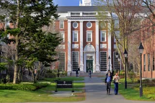 US PRESIDENT DONALD TRUMP  HARVARD UNIVERSITY  PROTEST AGAINST TRUMP  ഹാർവാർഡ് സർവകലാശാല