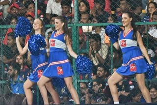 HOW TO SELECT CHEERLEADERS