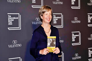 German author Jenny Erpenbeck and translator Michael Hofmann won the International Booker Prize for fiction Tuesday for “Kairos,” the story of a tangled love affair during the final years of East Germany’s existence.